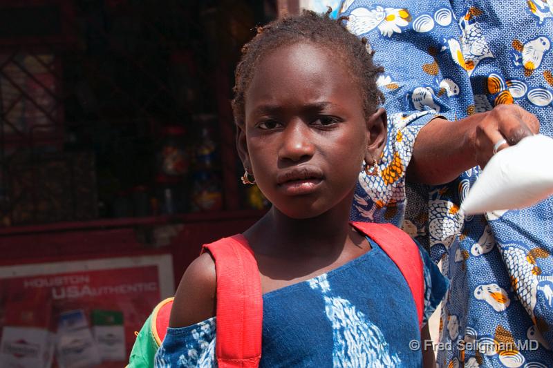 20090529_115819 D300 P1 P1.jpg - Young girl, Dakar suburb